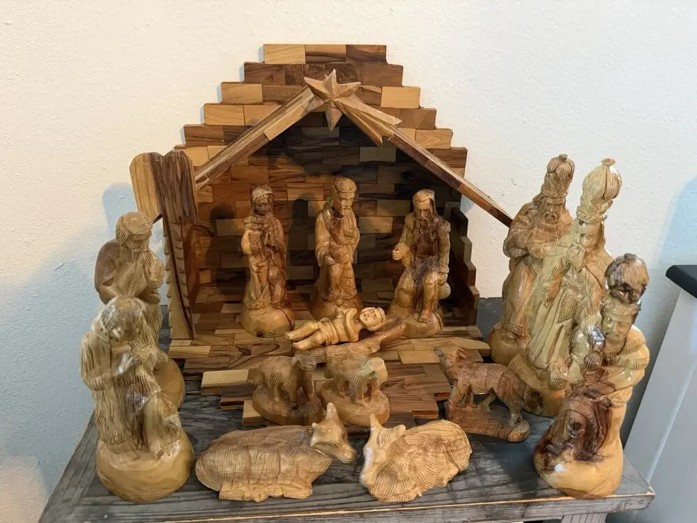 Hand Carved Olive Wood Nativity Set Bethlehem Holy Land 14 Pc Folding Stable